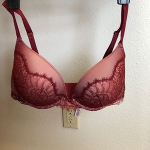 Victoria’s Secret dream angels bra